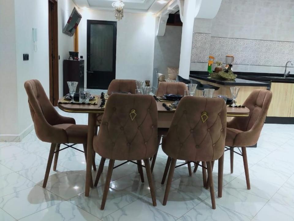 Appartement De Luxe A 7 Min De Centre De Ville A Petit Prix Pour Passer Un Agreable Sejour Marrakesh Luaran gambar